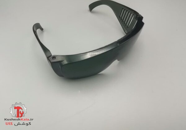 عینک دودی بغل کرکره