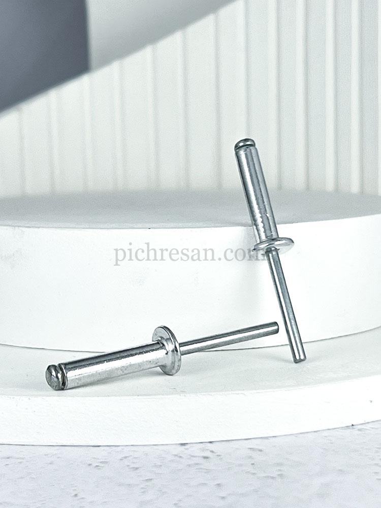 میخ پرچ معمولی 21*4 بسته 550 عددی