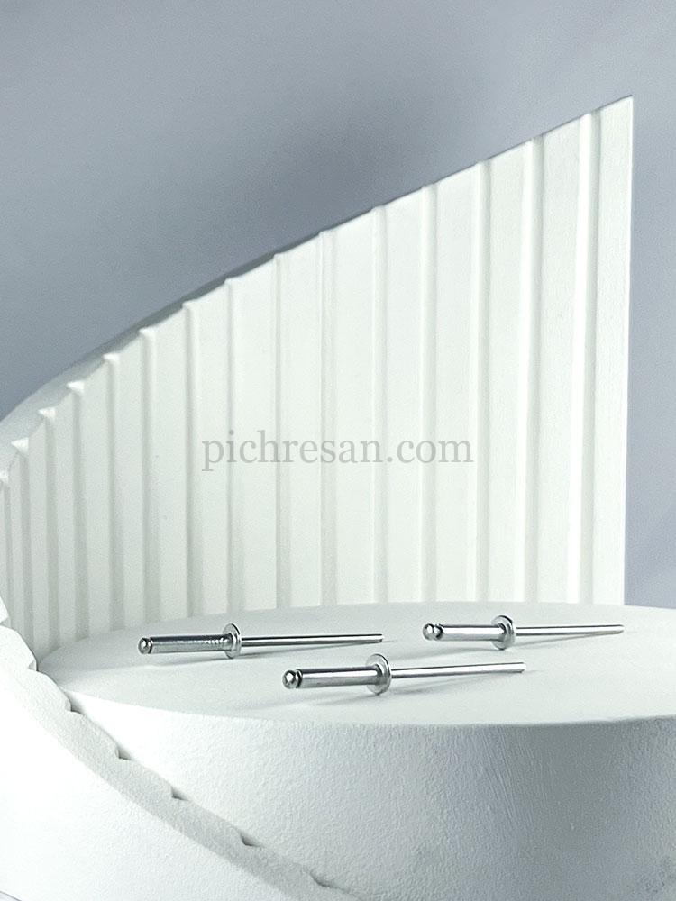 میخ پرچ معمولی 8*3 بسته 1500 عددی