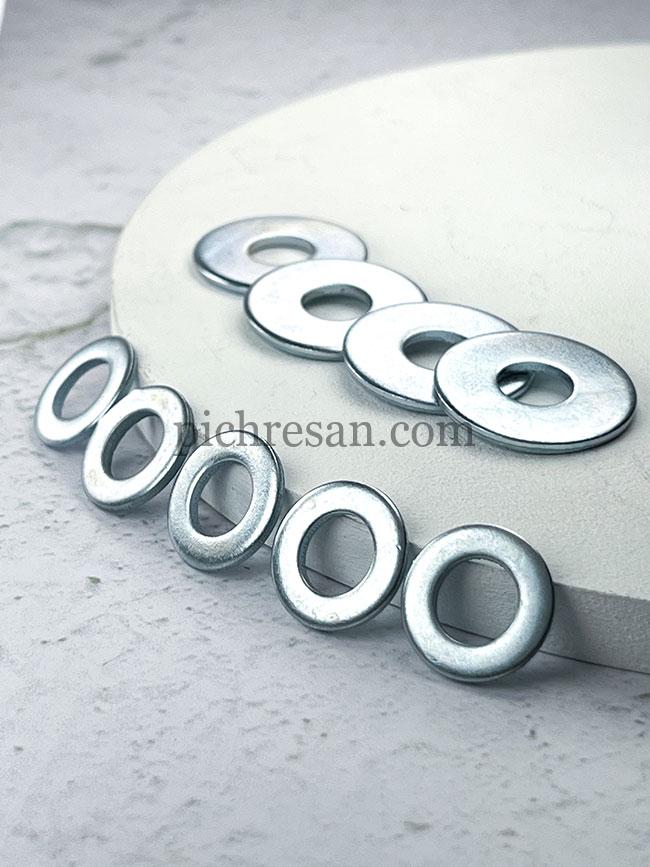 واشرتخت آهنی سایز 12 دور 30 میلیمتر بسته 250 عددی